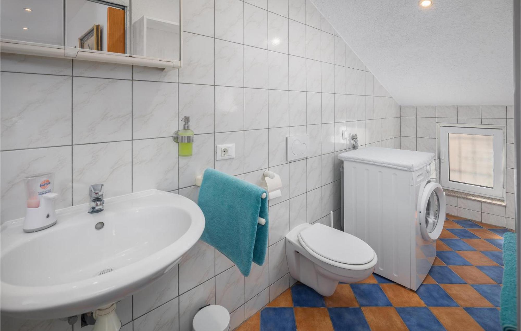 Gorgeous Apartment In Musalez With Kitchen Exteriör bild