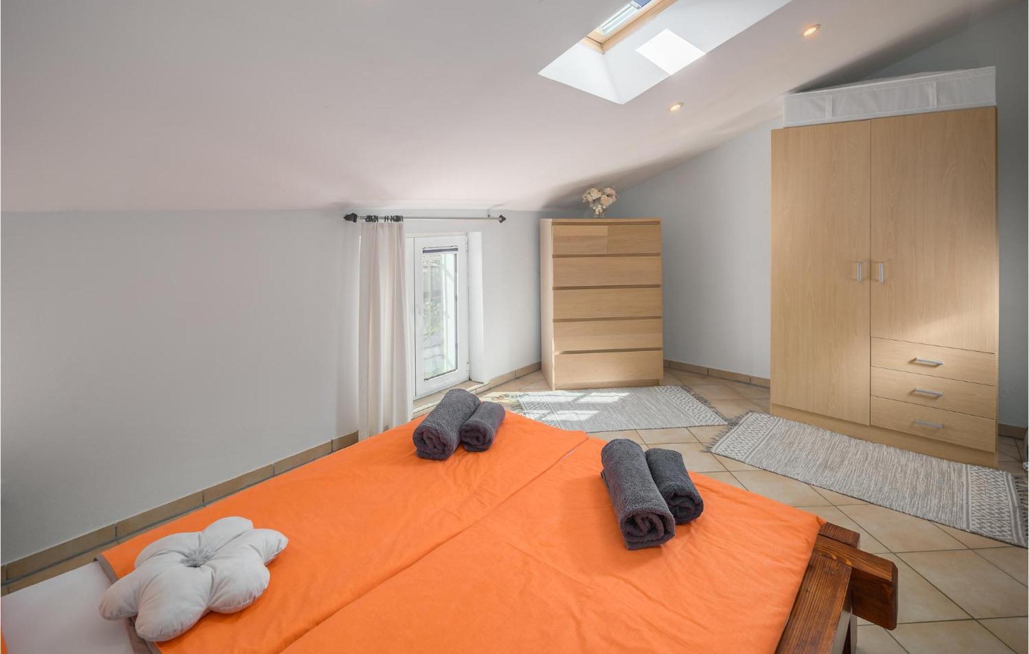 Gorgeous Apartment In Musalez With Kitchen Exteriör bild
